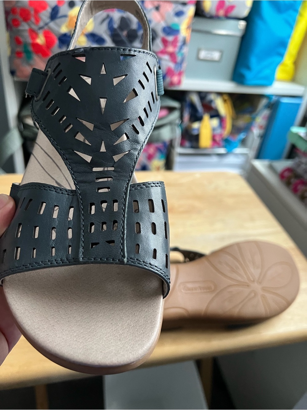 Beartrap sandals with velcro side closure Navy